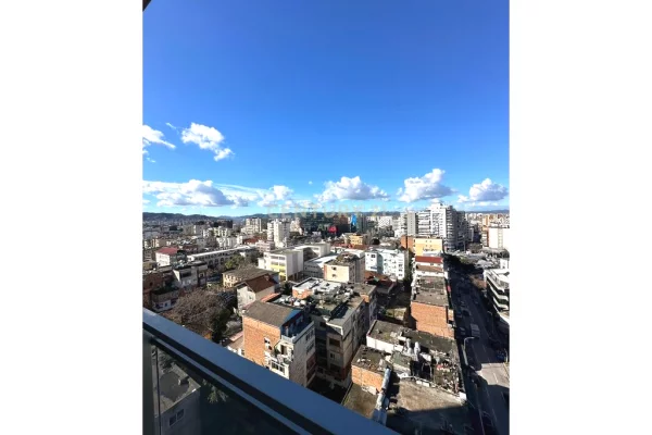 Appartamento in affitto a Tirana 2+1, Arredato