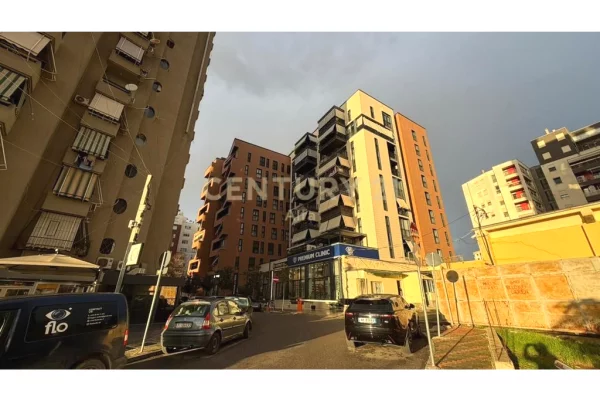 Appartamento in vendita a Tirana 3+1, Arredato