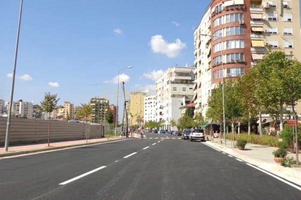 Appartamento in vendita a Tirana 3+1, Arredato