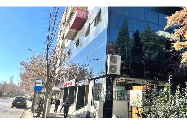 Business Property in Sale 1+1 in Tirana - 999,000 Euro