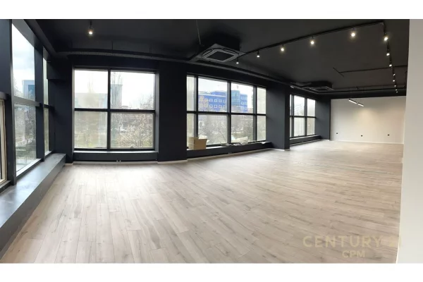 Business Property in Sale 1+1 in Tirana - 999,000 Euro