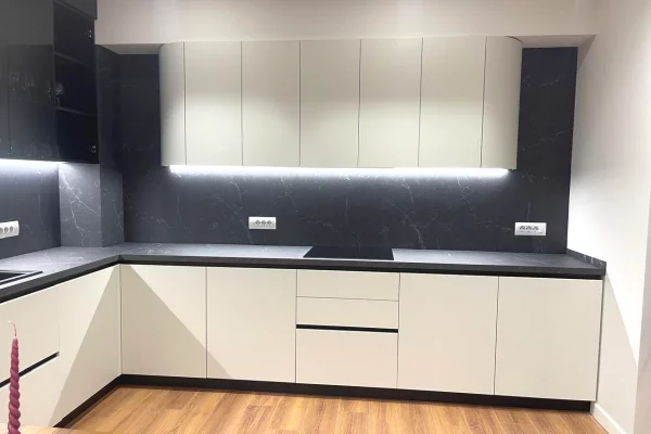 Appartamento in affitto a Tirana 2+1, Arredato