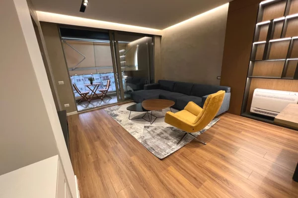 Appartamento in affitto a Tirana 2+1, Arredato