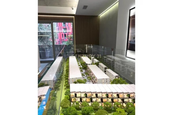 Shtepi ne shitje Vila Luksoze ne Durres, 4+1, Mobilimi Bosh, pa mobiluar, Pagesa 454,385  Euro.