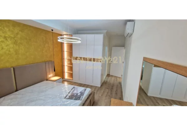 Appartamento in affitto a Tirana 2+1, Arredato