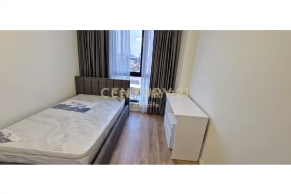 Appartamento in affitto a Tirana 2+1, Arredato