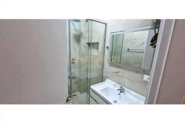 Appartamento in affitto a Tirana 2+1, Arredato