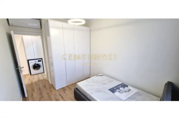 Appartamento in affitto a Tirana 2+1, Arredato