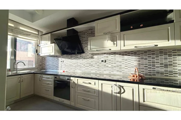 Apartment for sale in Tirana 4+1, Furnished
