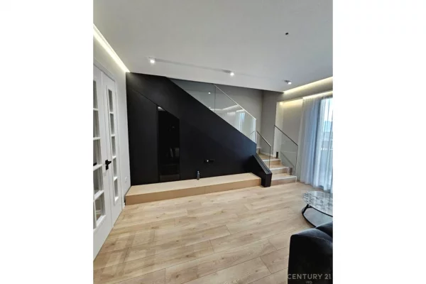 Duplex (2 storey house) for sale in Tirana 2+1, Furnished