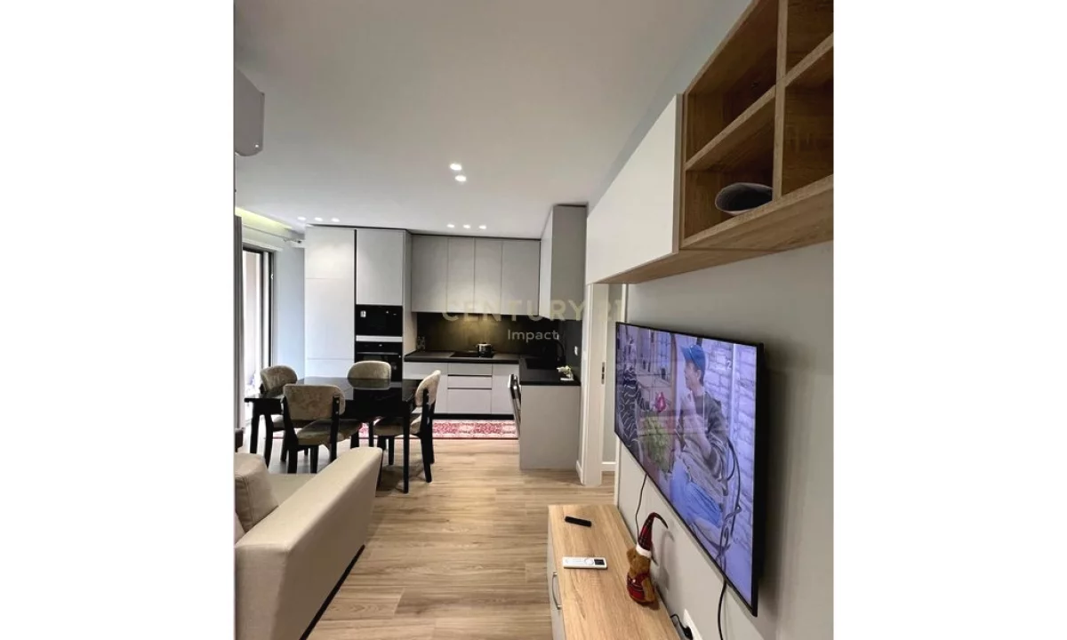 Appartamento in affitto a Tirana 2+1, Arredato