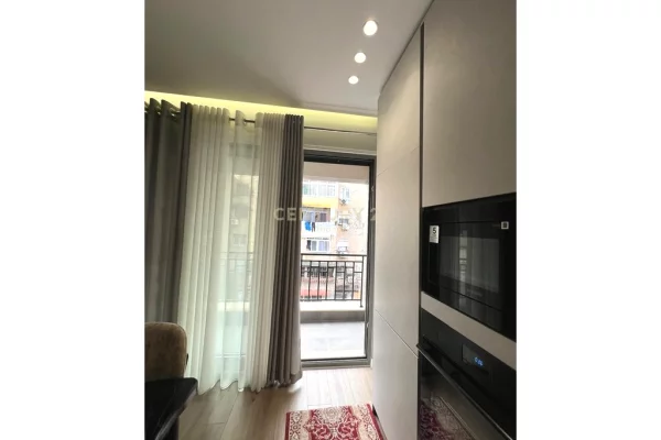 Appartamento in affitto a Tirana 2+1, Arredato