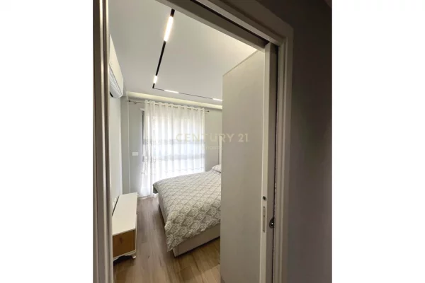 Appartamento in affitto a Tirana 2+1, Arredato