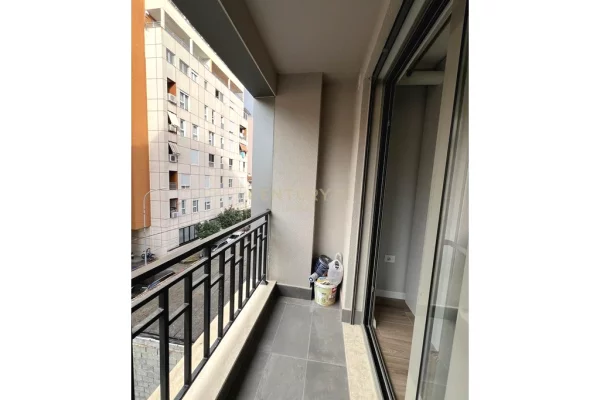 Appartamento in affitto a Tirana 2+1, Arredato