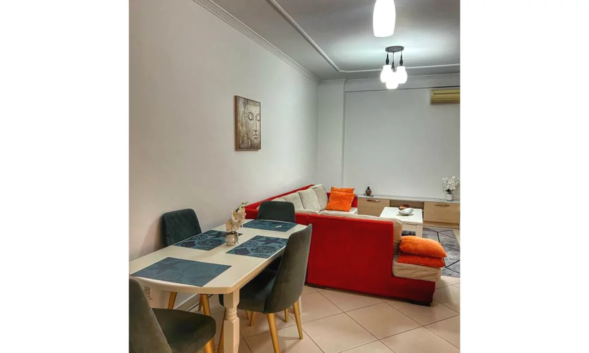 Appartamento in affitto a Tirana 2+1, Arredato