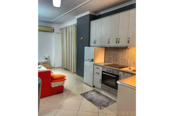 Appartamento in affitto a Tirana 2+1, Arredato