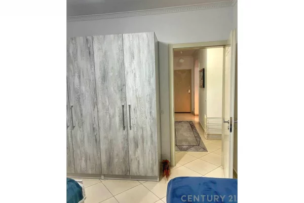 Appartamento in affitto a Tirana 2+1, Arredato