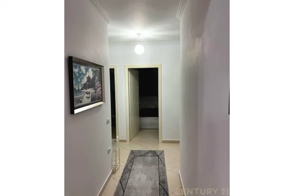 Appartamento in affitto a Tirana 2+1, Arredato