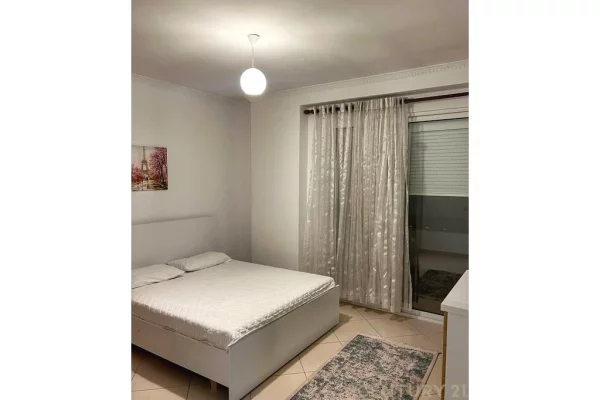 Appartamento in affitto a Tirana 2+1, Arredato