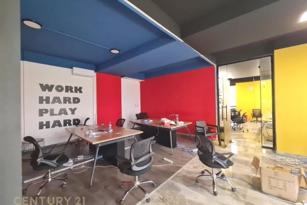 PER QIRA AMBIENT KOMERCIAL 400m, ASTIR!