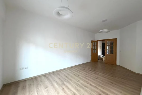 Casa in affitto 3+1 a Tirana - 1,000 Euro