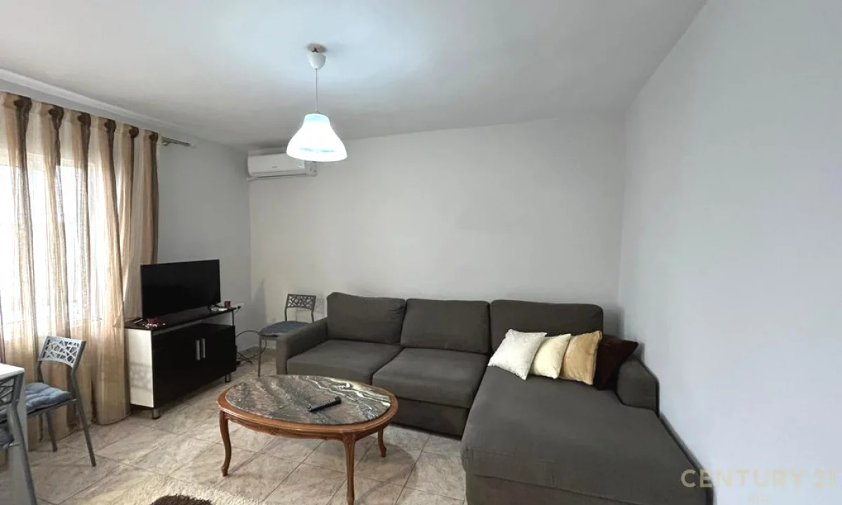 Appartamento in affitto a Tirana 1+1, Arredato