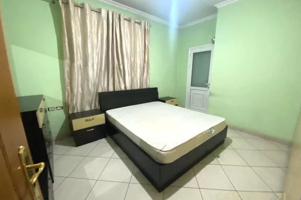 Shtepi me qera Vila Luksoze ne Tirane, 3+1, Mobilimi E mobiluar, Pagesa 600  Euro.