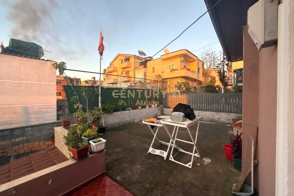 Villa di lusso in affitto a Tirana 2+1, Arredato