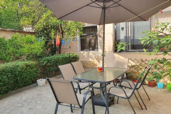 Casa privata/Indipendente in affitto a Tirana 2+1, Arredato