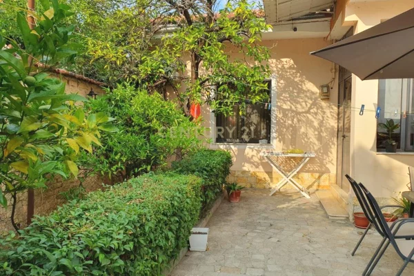 Casa privata/Indipendente in affitto a Tirana 2+1, Arredato