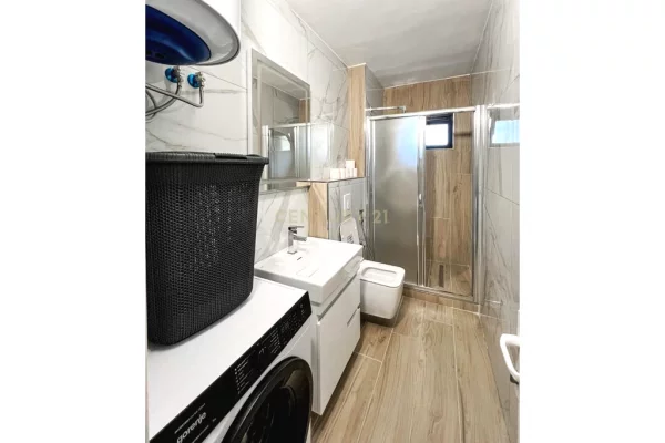 Appartamento in affitto a Tirana 2+1, Arredato