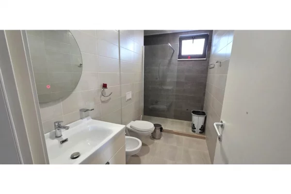 Appartamento in affitto a Tirana 2+1, Arredato