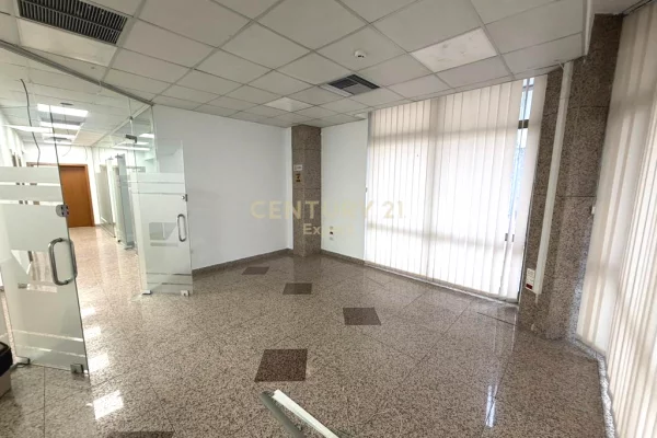 Japim zyra me qira afer Sheshit Wilson!!!