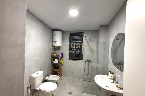 Appartamento in affitto a Tirana 1+1, Arredato