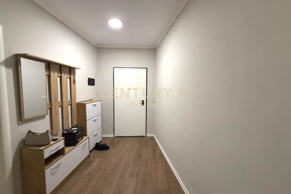 Appartamento in affitto a Tirana 1+1, Arredato