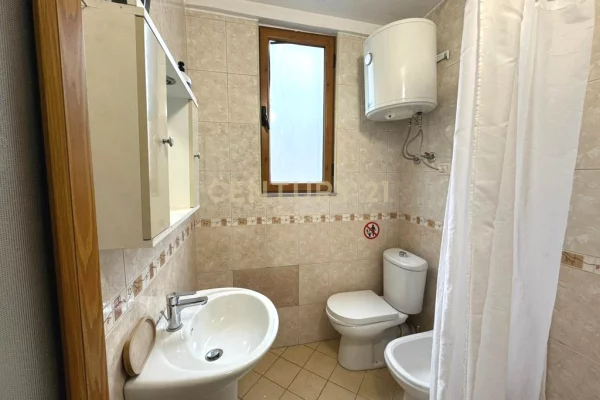 Appartamento in affitto a Tirana 1+1, Arredato