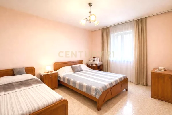 Apartment for sale in Tirana 2+1, Furnished