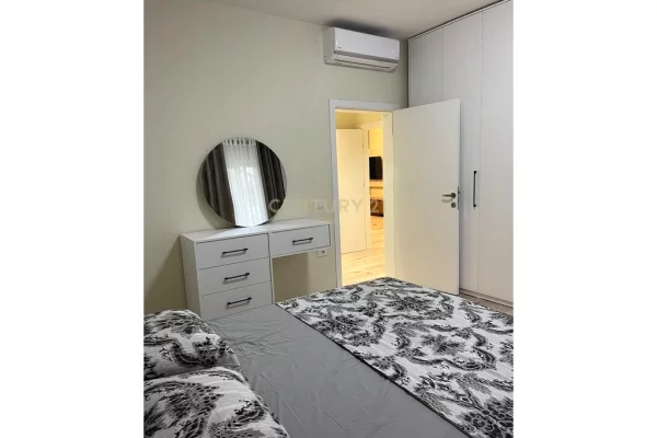 Appartamento in affitto a Tirana 2+1, Arredato