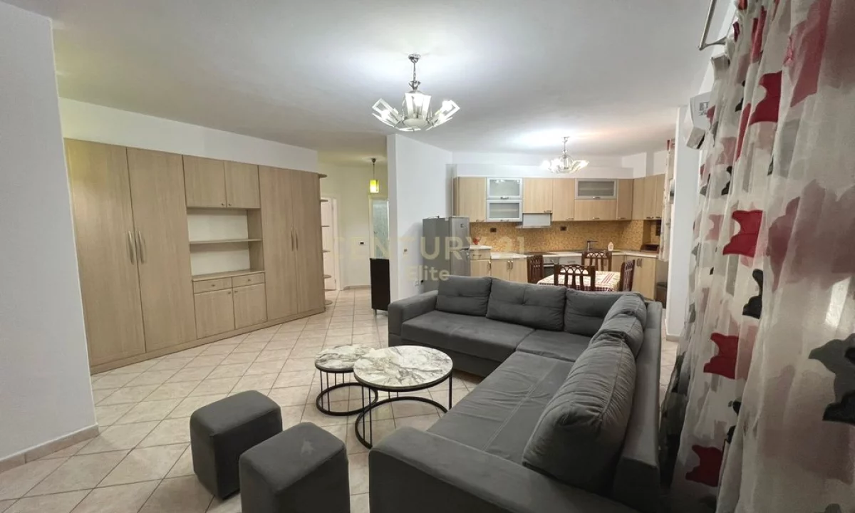 Zyre 3+2 Me Qira ne Garda, Gjimnazi Petro Nini Luarasi, Tirana e Re - 1200Euro | 127.20 m2