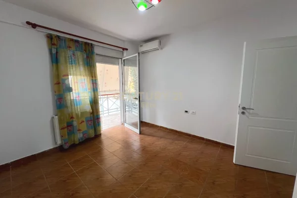Zyre 3+2 Me Qira ne Garda, Gjimnazi Petro Nini Luarasi, Tirana e Re - 1200Euro | 127.20 m2