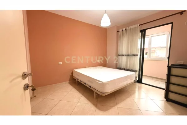 Appartamento in affitto a Tirana 2+1, Arredato