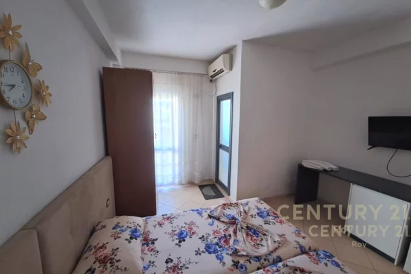 SHITET HOTEL ME 31 DHOMA NE GOLEM!