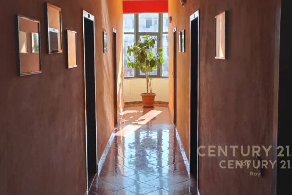 SHITET HOTEL ME 31 DHOMA NE GOLEM!