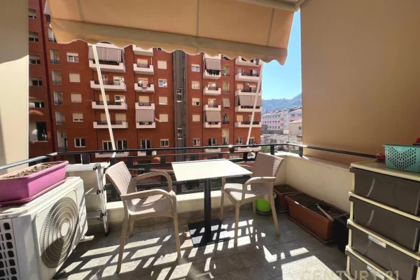 Appartamento in affitto a Tirana 1+1, Arredato