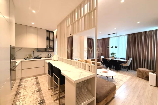 Appartamento in affitto a Tirana 2+1, Arredato