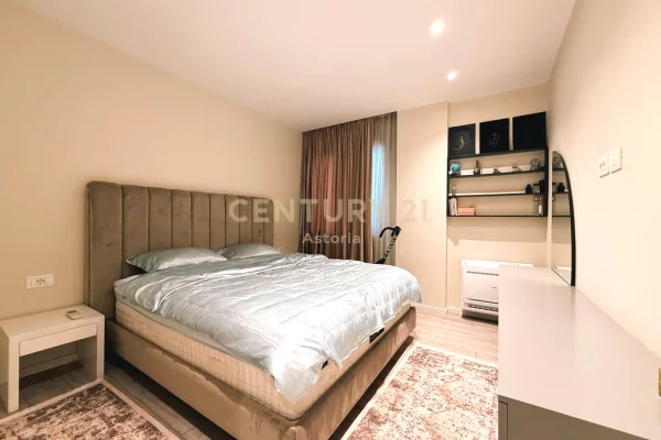 Appartamento in affitto a Tirana 2+1, Arredato