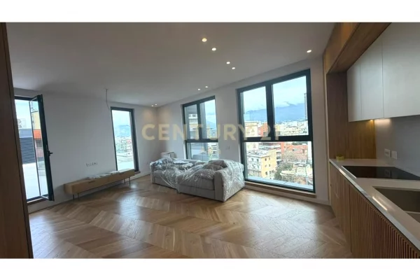 Appartamento in affitto a Tirana 2+1, Arredato