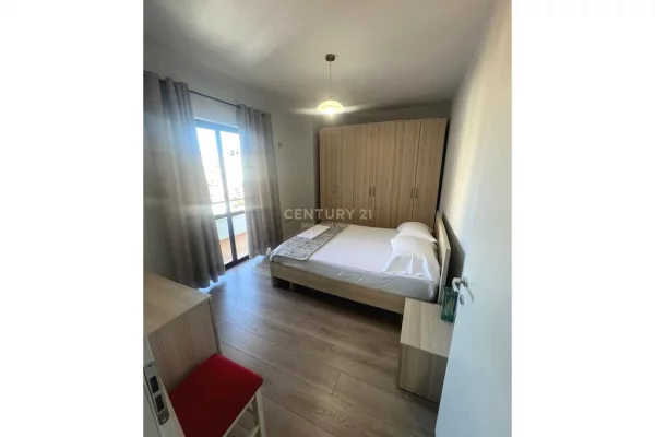 Appartamento in affitto a Tirana 2+1, Arredato