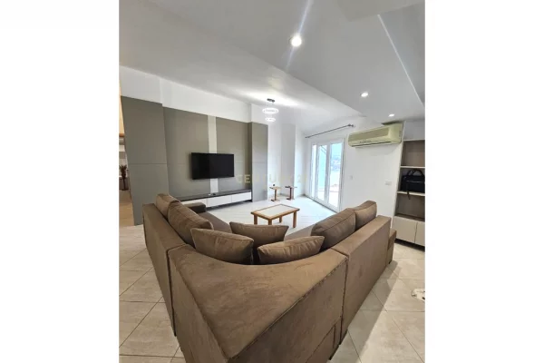 Casa in affitto 2+1 a Tirana - 700 Euro