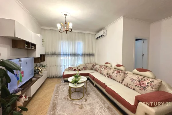 Shtepi ne shitje 1+1 ne Tirane - 105,000 Euro